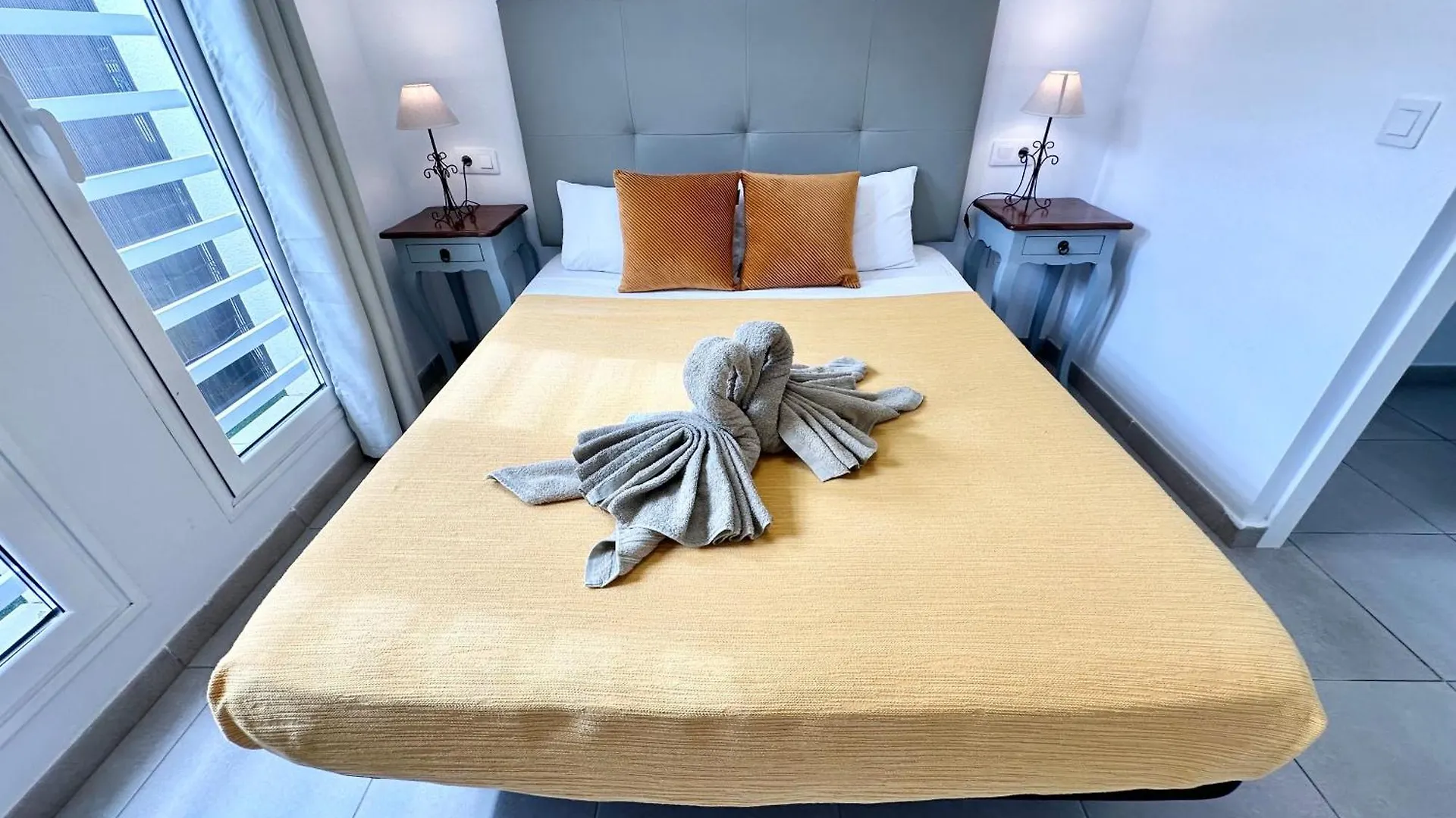Apartamento Chocolate Brownie Piscina, Terraza, Planta Baja, Parking Y Wifi Corralejo